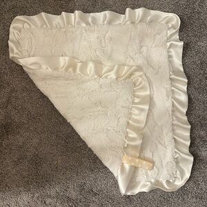 Little Yellow Chick blanket